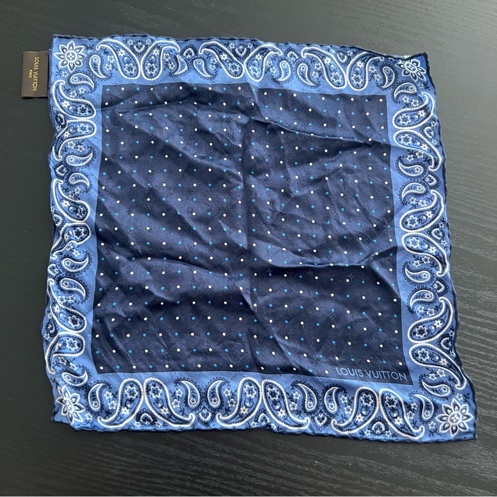 Louis Vuitton Blue Paisley Scarf